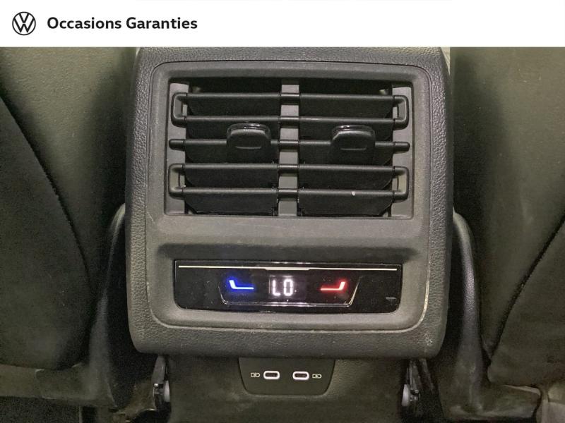 Voitures occasions VOLKSWAGEN GOLF R-Line Mougins