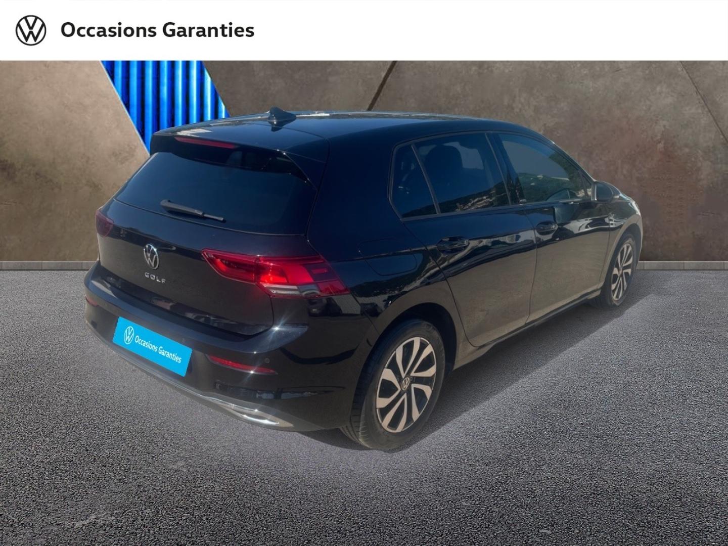 Voitures occasions VOLKSWAGEN GOLF Active Nice
