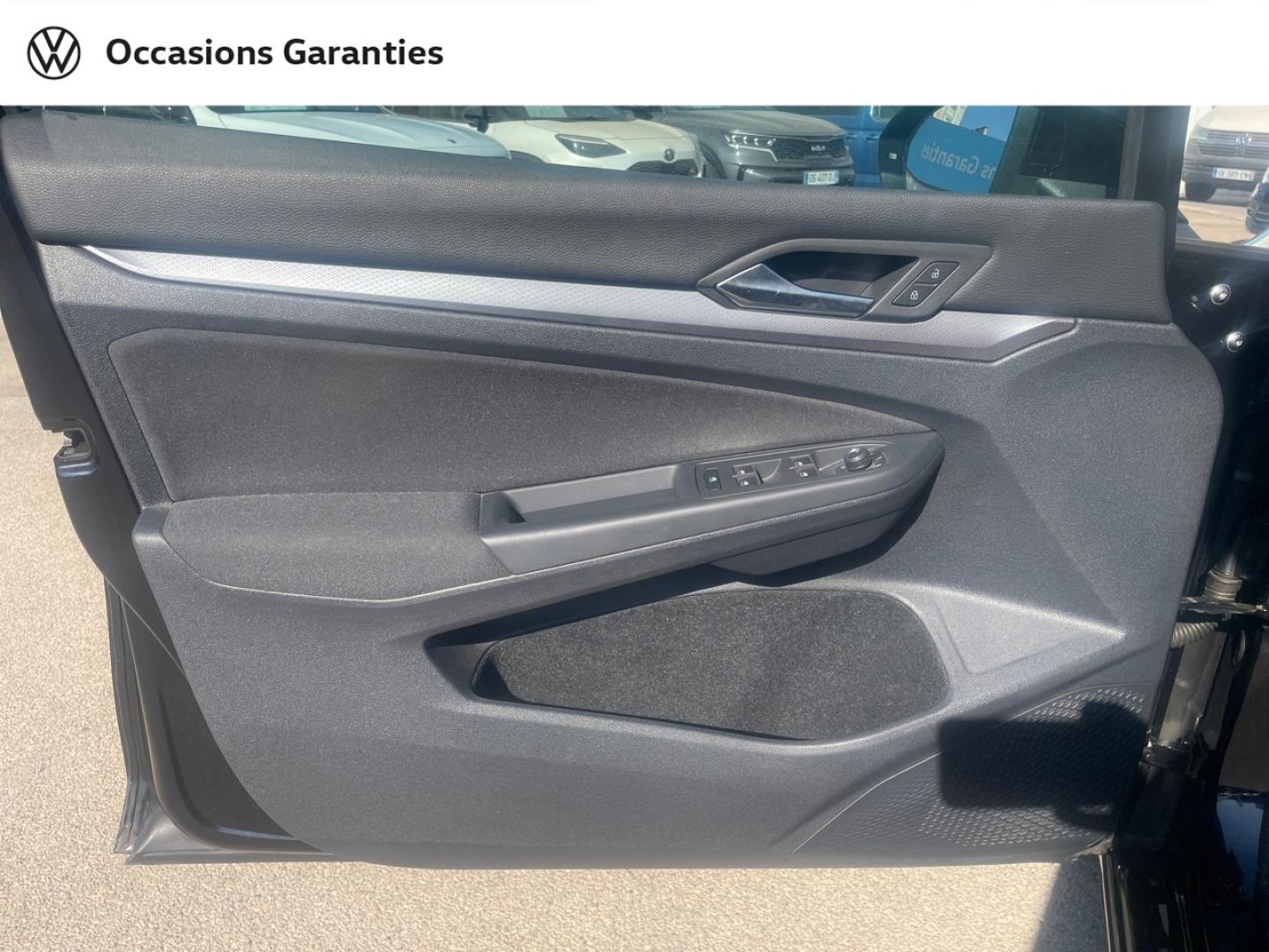 Voitures occasions VOLKSWAGEN GOLF Active Nice