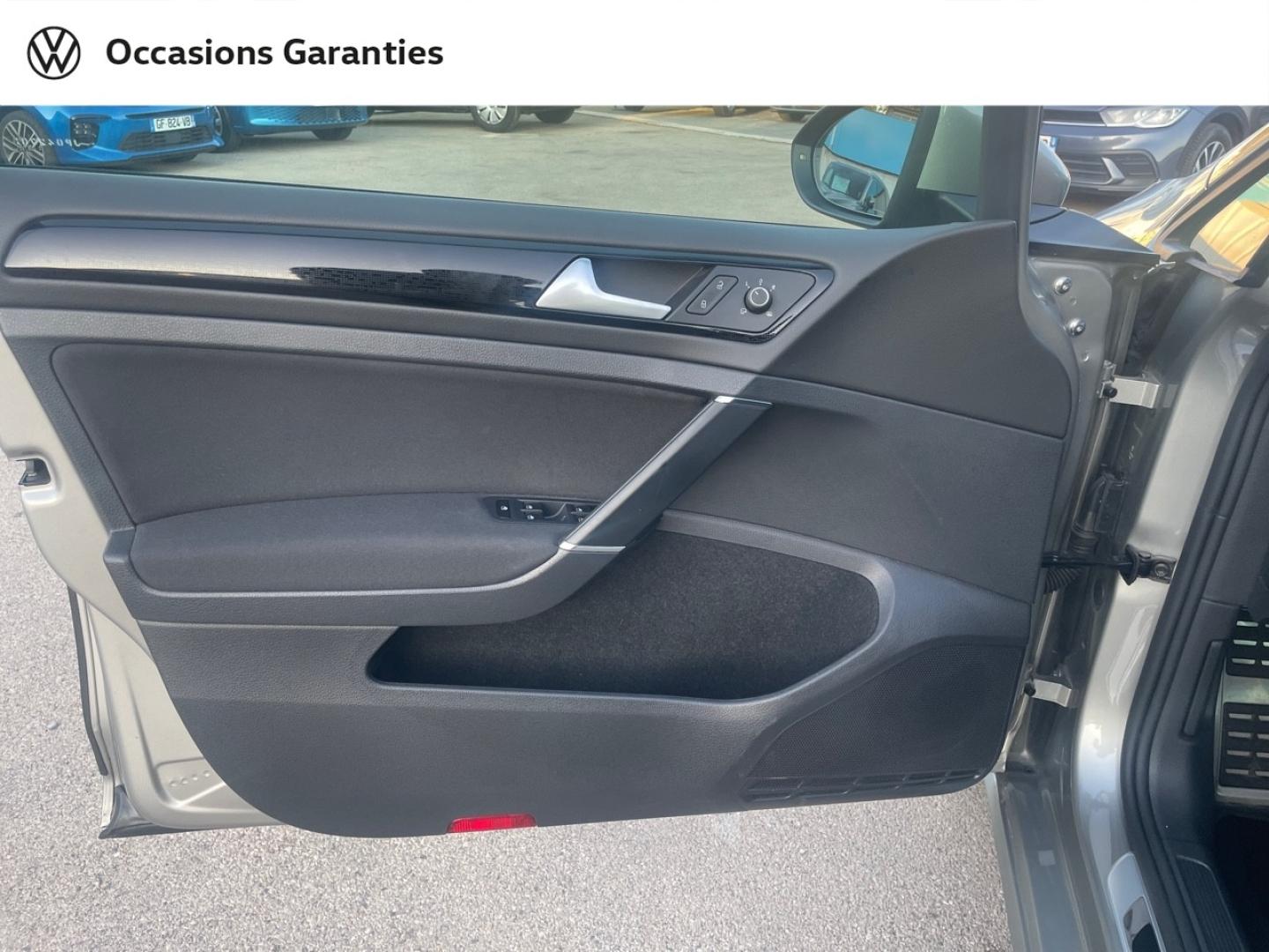Voitures occasions VOLKSWAGEN GOLF Sound Nice