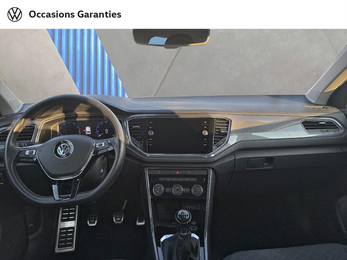 Voitures occasions VOLKSWAGEN T-ROC IQ.Drive Nice