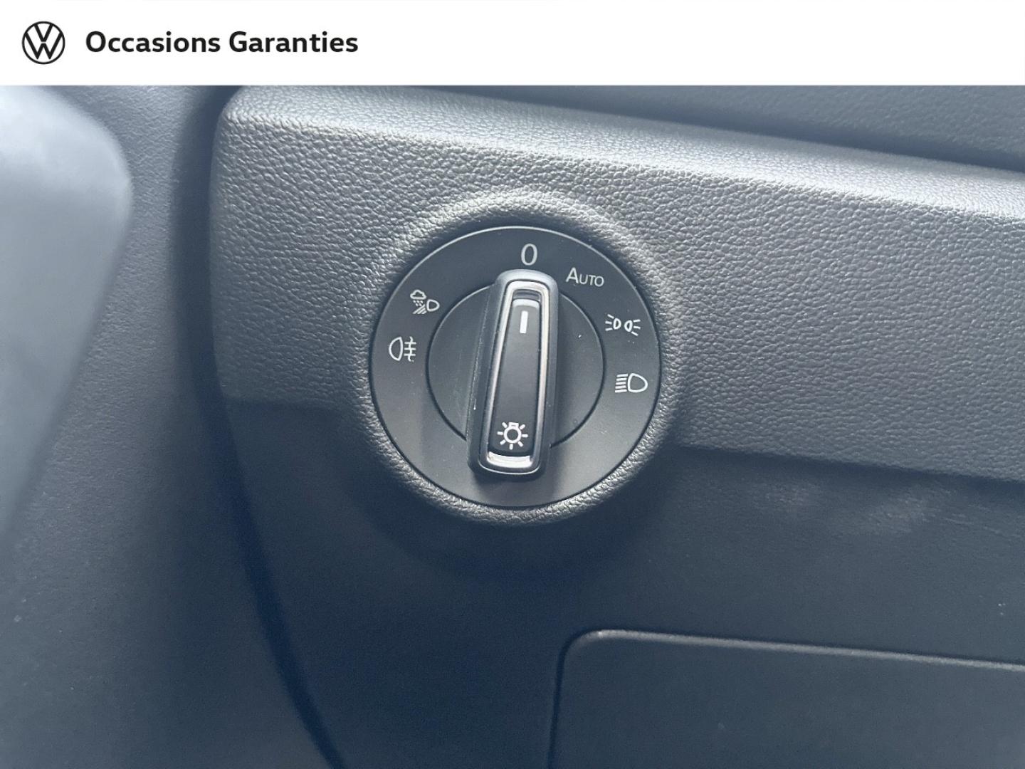 Voitures occasions VOLKSWAGEN T-ROC Style Nice