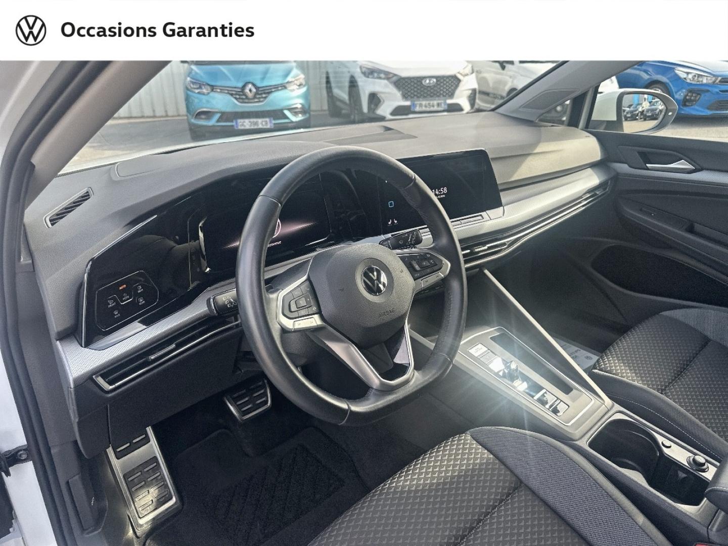 Voitures occasions VOLKSWAGEN GOLF Active Nice