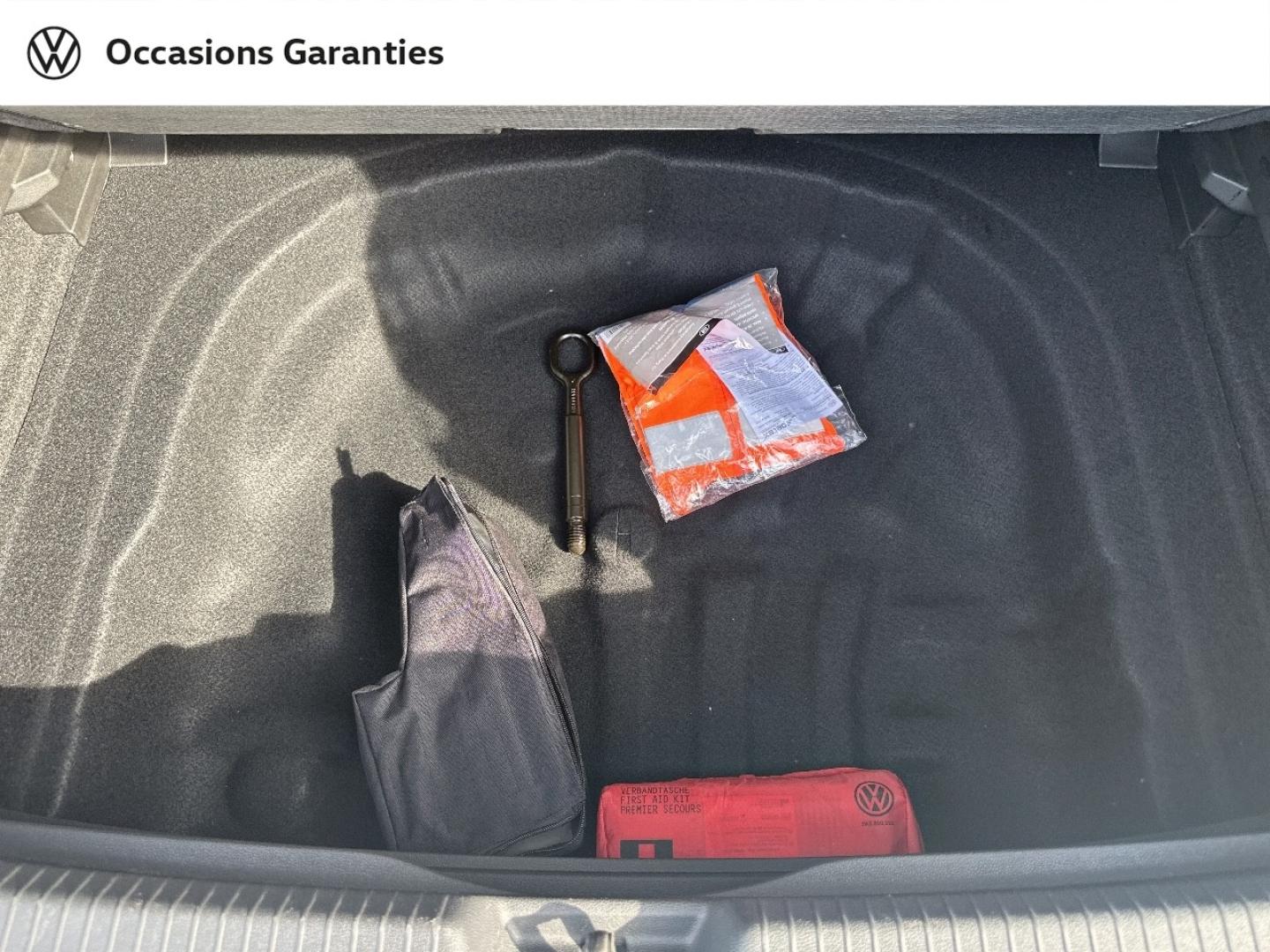 Voitures occasions VOLKSWAGEN GOLF Active Nice