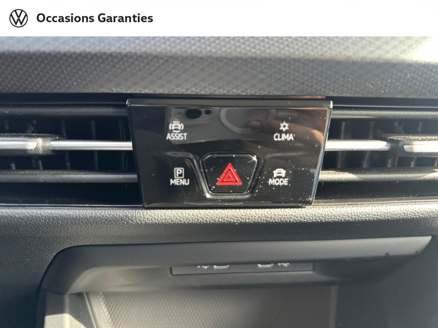 Voitures occasions VOLKSWAGEN GOLF Active Nice