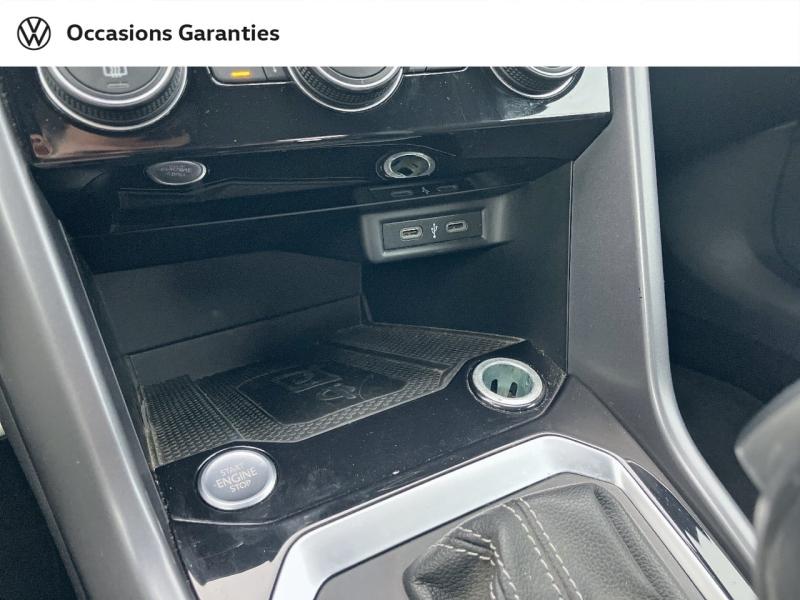 Voitures occasions VOLKSWAGEN T-Roc Cabriolet R-Line Villers-Cotterêts