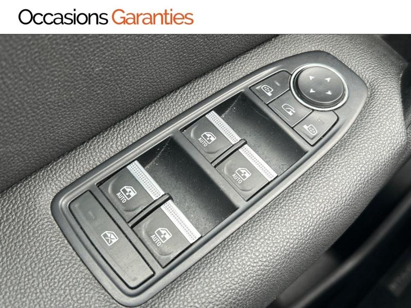 Voitures occasions RENAULT CAPTUR Intens Villers-Cotterêts