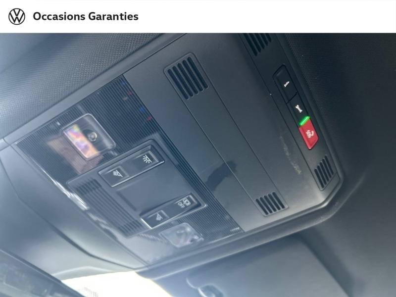 Voitures occasions VOLKSWAGEN T-CROSS R-Line Villers-Cotterêts