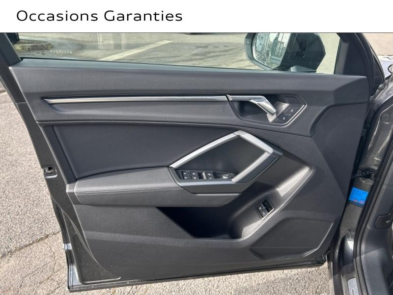 Voitures occasions Audi Q3 S line Villers-Cotterêts