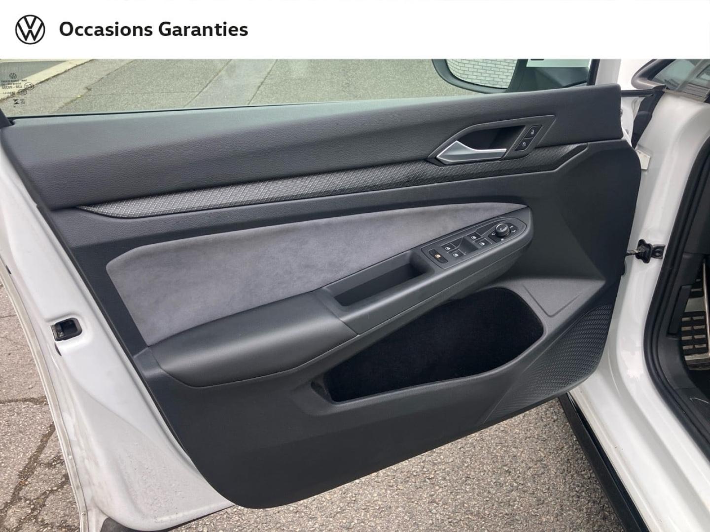Voitures occasions VOLKSWAGEN GOLF R-Line Villers-Cotterêts