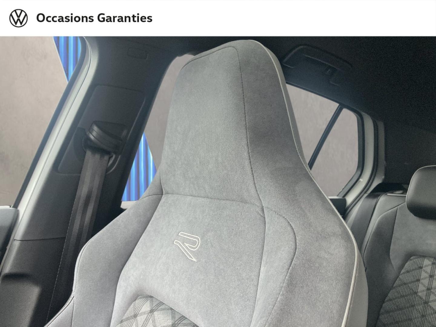 Voitures occasions VOLKSWAGEN GOLF R-Line Villers-Cotterêts