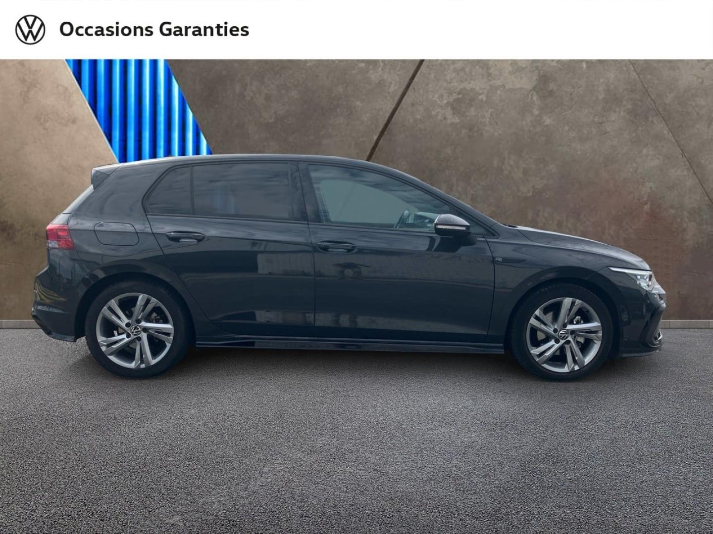 Voitures occasions VOLKSWAGEN GOLF R-Line Villers-Cotterêts
