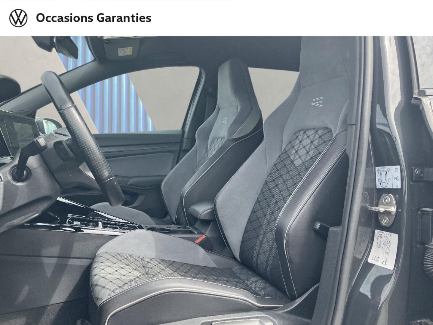 Voitures occasions VOLKSWAGEN GOLF R-Line Villers-Cotterêts