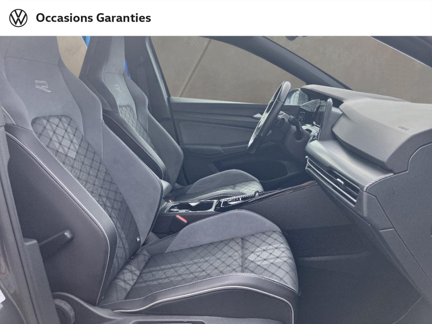 Voitures occasions VOLKSWAGEN GOLF R-Line Villers-Cotterêts
