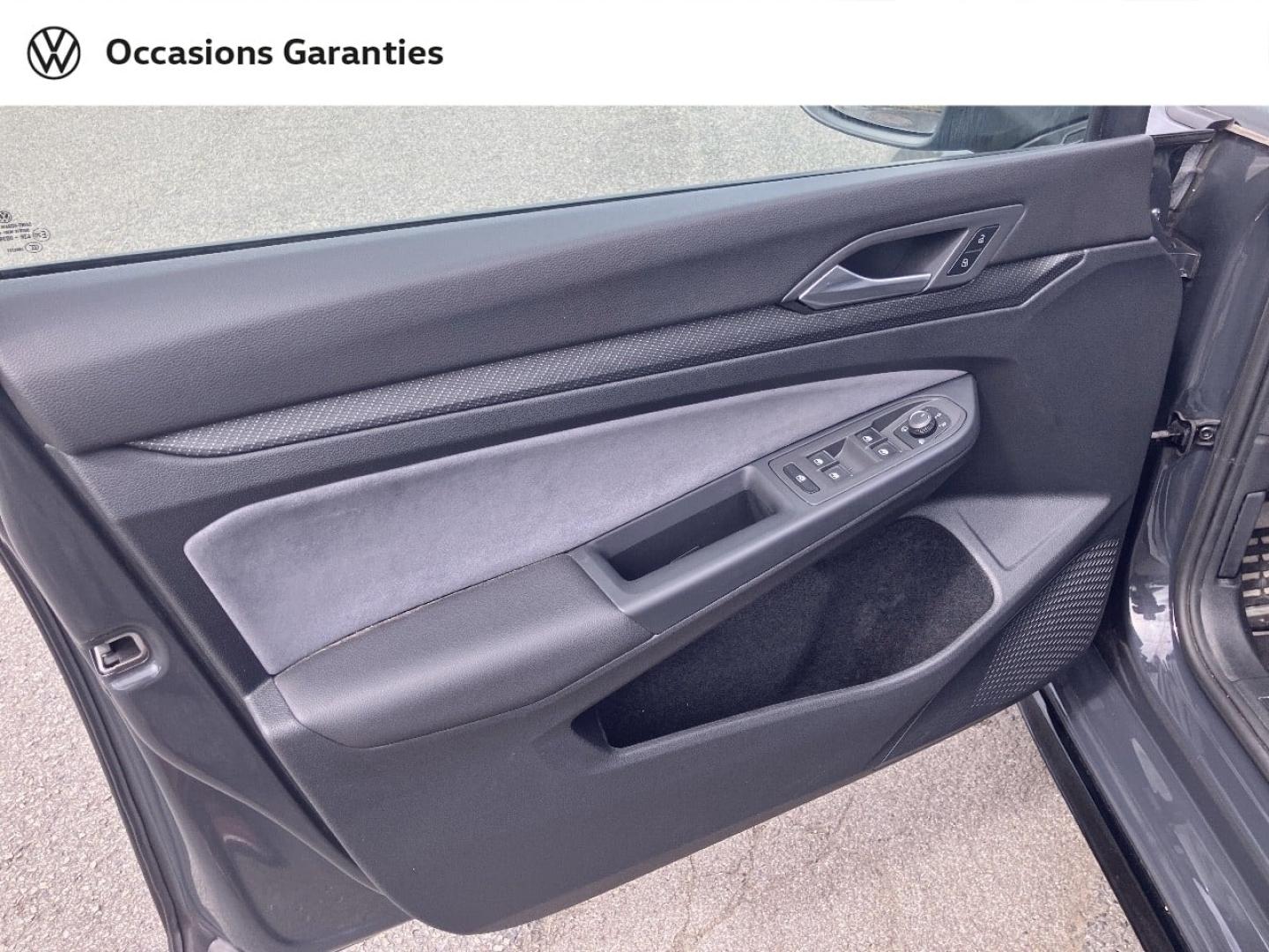 Voitures occasions VOLKSWAGEN GOLF R-Line Villers-Cotterêts