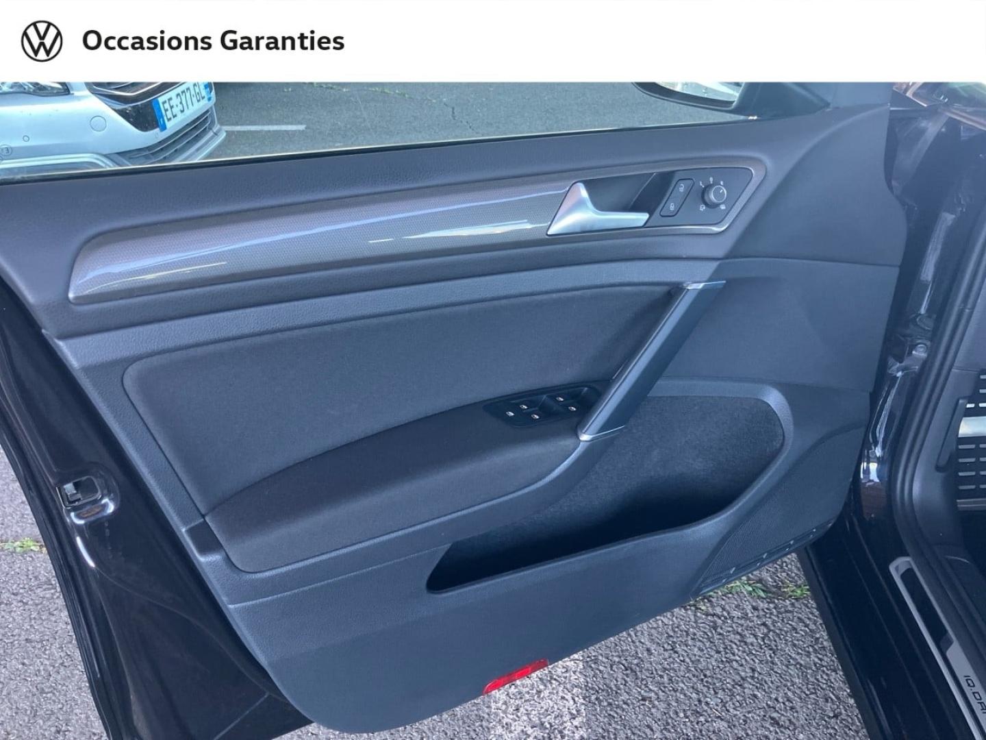 Voitures occasions VOLKSWAGEN GOLF IQ.Drive Villers-Cotterêts