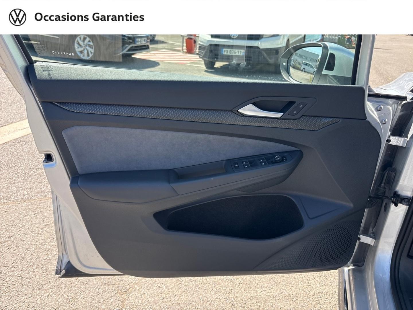 Voitures occasions VOLKSWAGEN GOLF R-Line Villers-Cotterêts