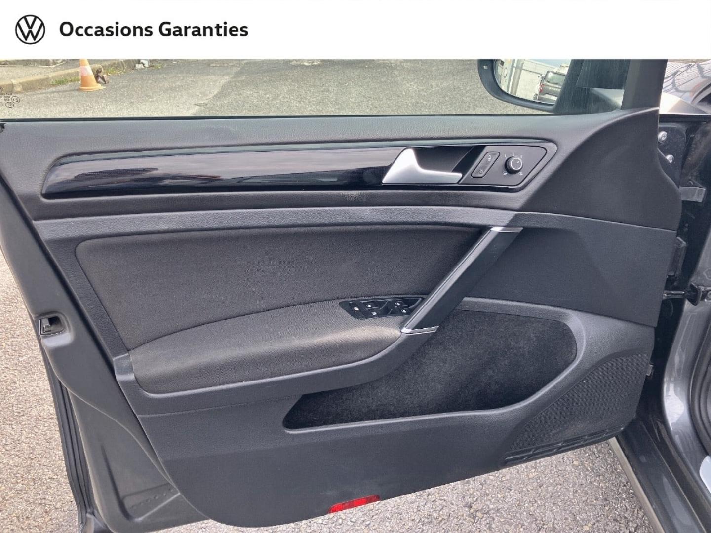 Voitures occasions VOLKSWAGEN GOLF Sound Villers-Cotterêts