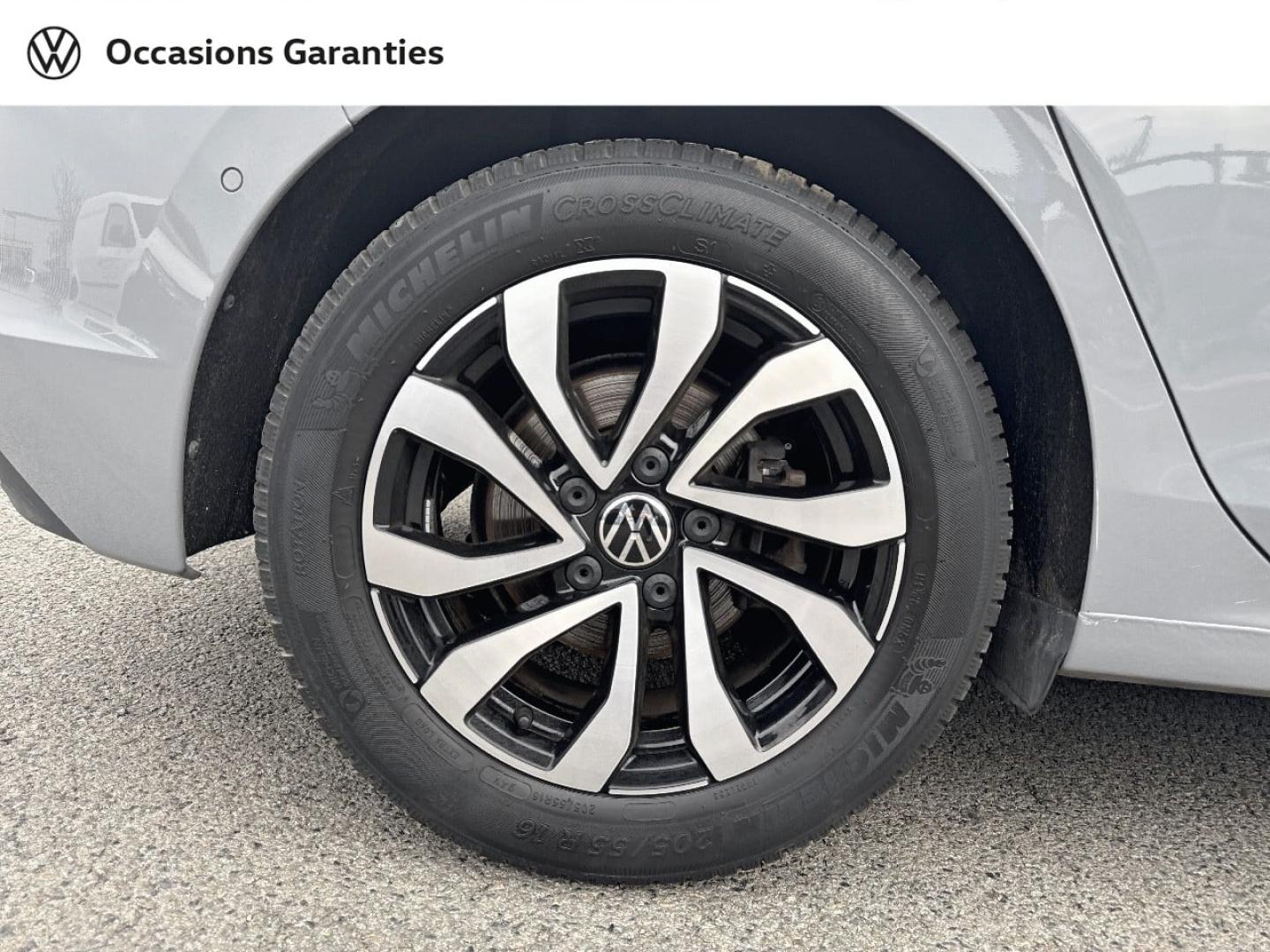 Voitures occasions VOLKSWAGEN GOLF Life Villers-Cotterêts