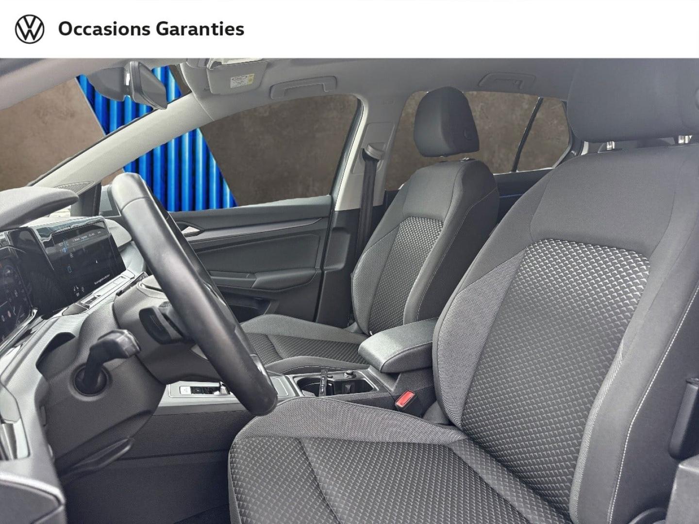 Voitures occasions VOLKSWAGEN GOLF Life Villers-Cotterêts