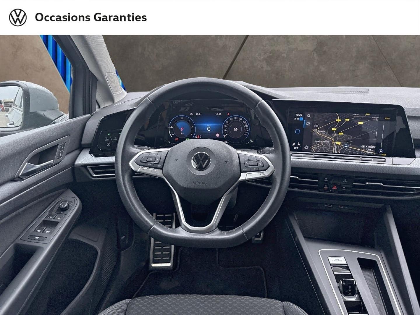 Voitures occasions VOLKSWAGEN GOLF Life Villers-Cotterêts