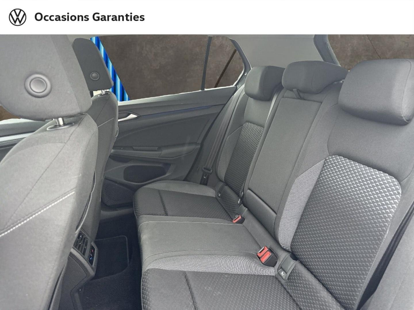 Voitures occasions VOLKSWAGEN GOLF Life Villers-Cotterêts