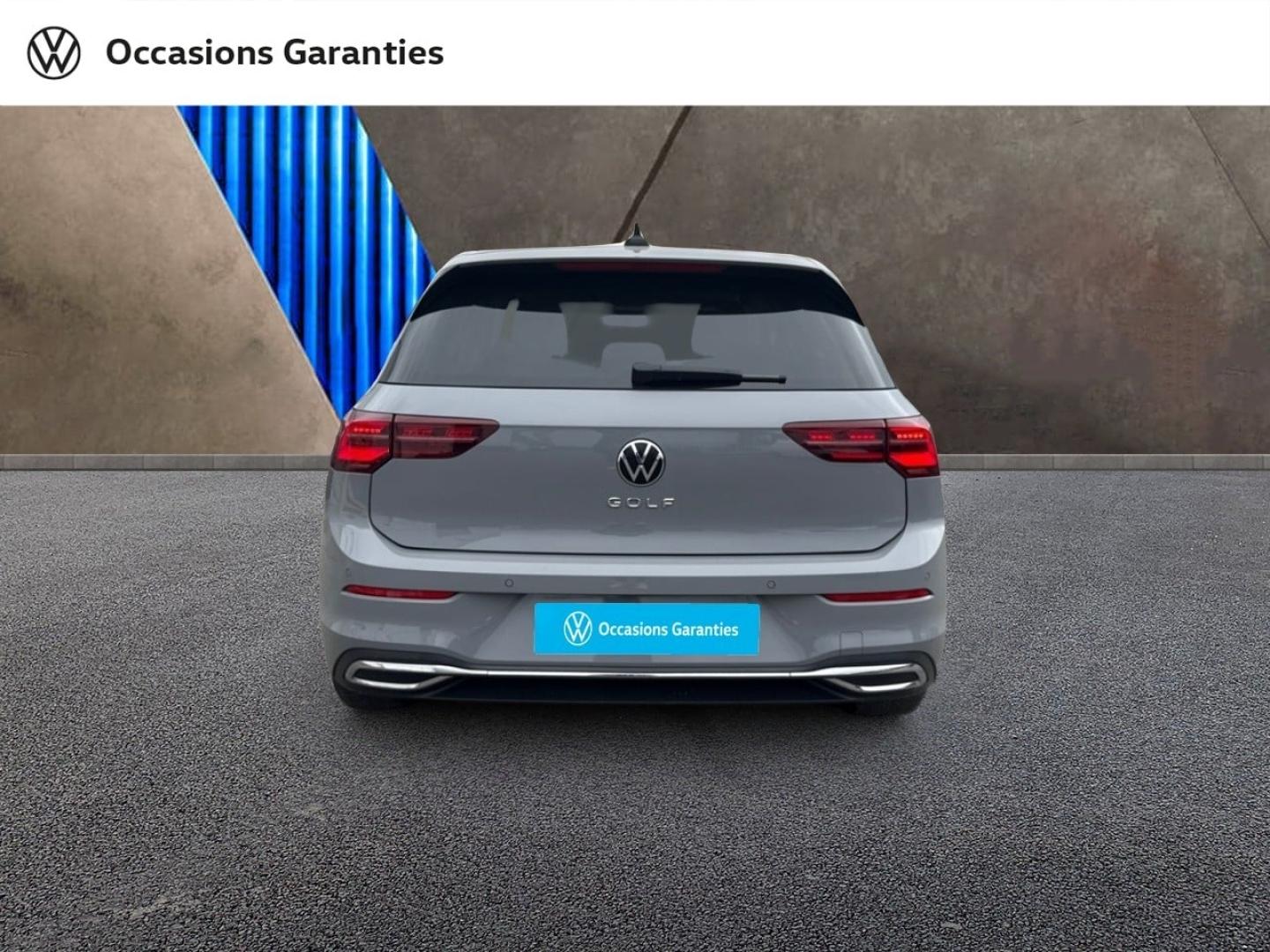Voitures occasions VOLKSWAGEN GOLF Life Villers-Cotterêts