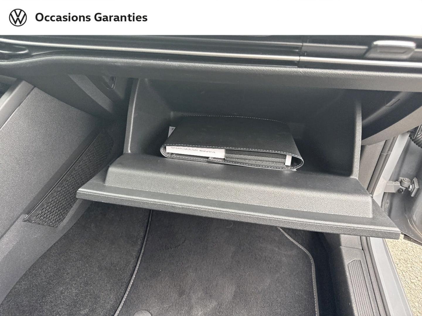 Voitures occasions VOLKSWAGEN GOLF Life Villers-Cotterêts