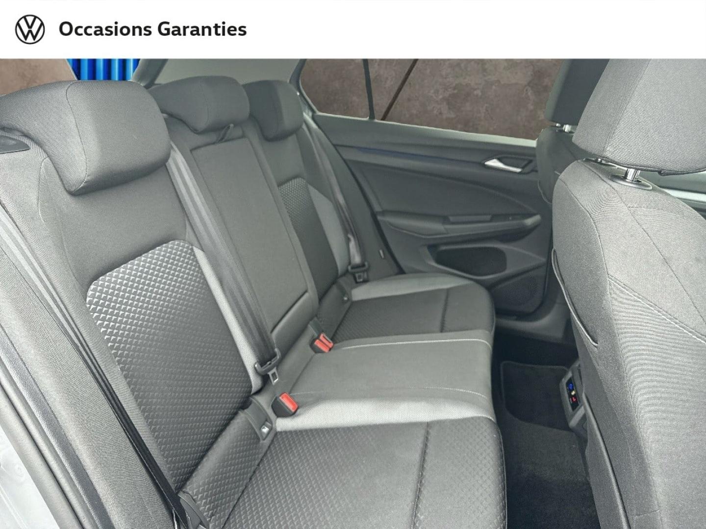 Voitures occasions VOLKSWAGEN GOLF Life Villers-Cotterêts
