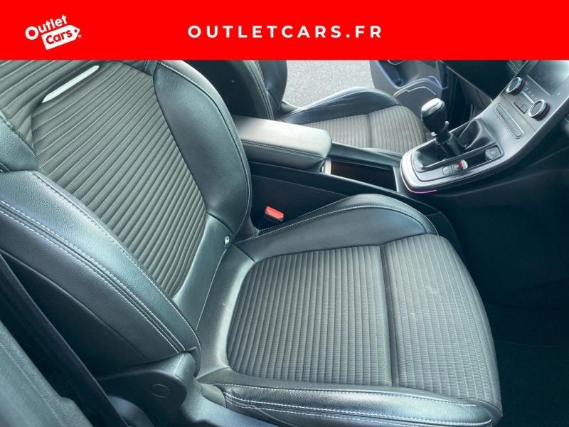 Voitures occasions RENAULT GRAND SCENIC Intens Nantes