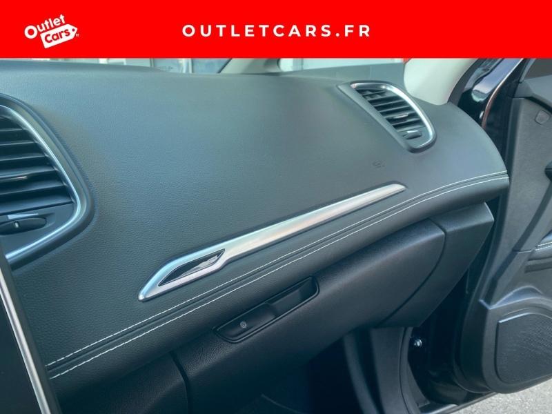 Voitures occasions RENAULT GRAND SCENIC Intens Nantes