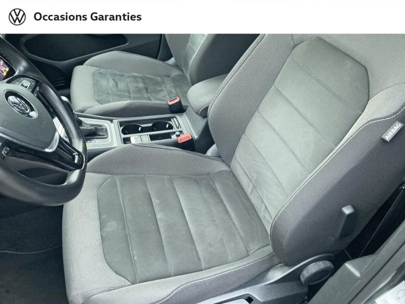Voitures occasions VOLKSWAGEN GOLF Carat Nantes