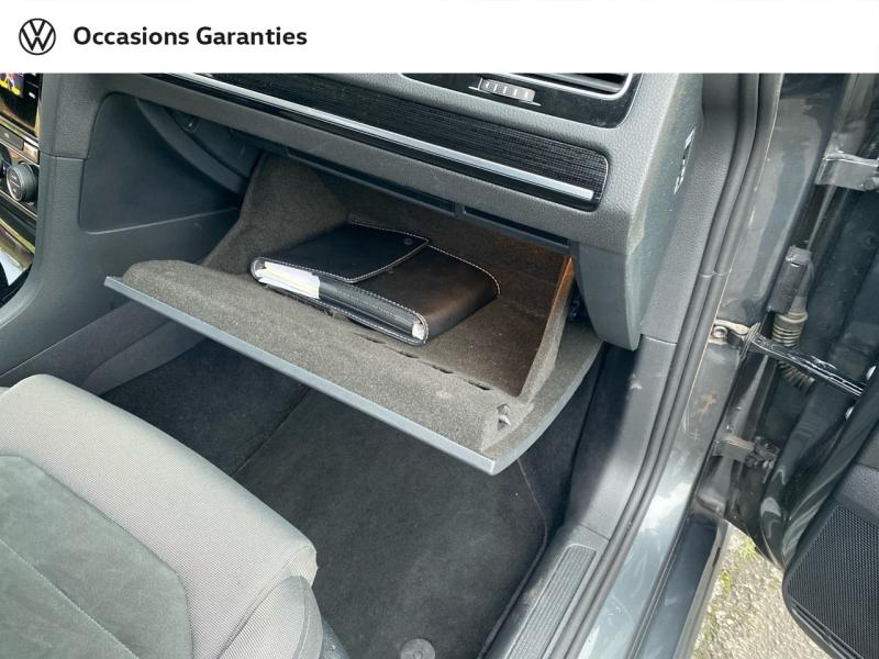 Voitures occasions VOLKSWAGEN GOLF Carat Nantes