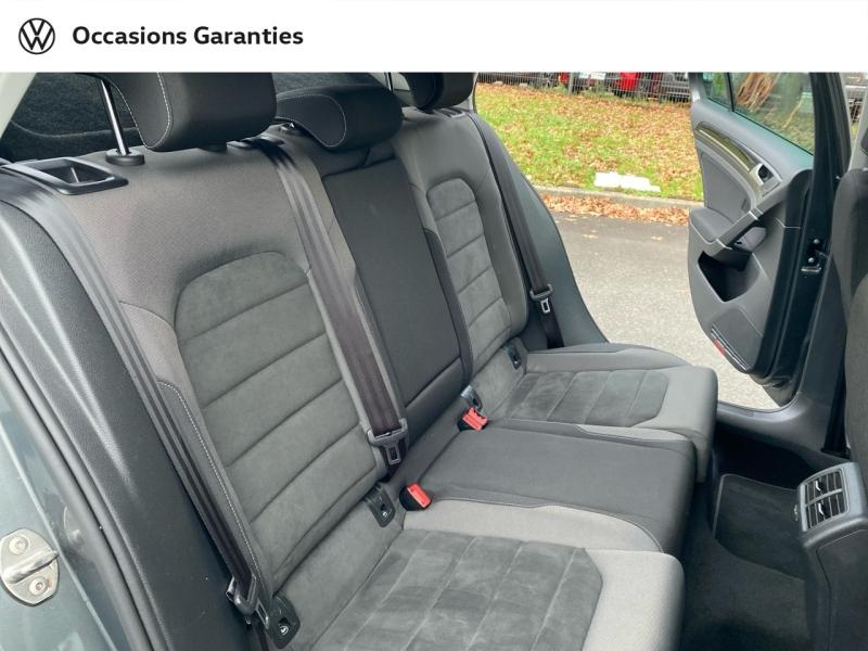 Voitures occasions VOLKSWAGEN GOLF Carat Nantes