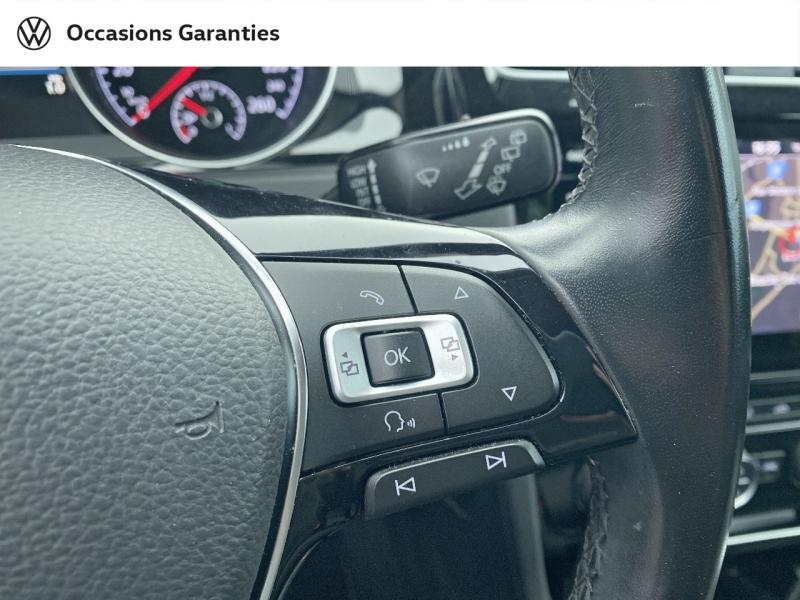 Voitures occasions VOLKSWAGEN GOLF Carat Nantes