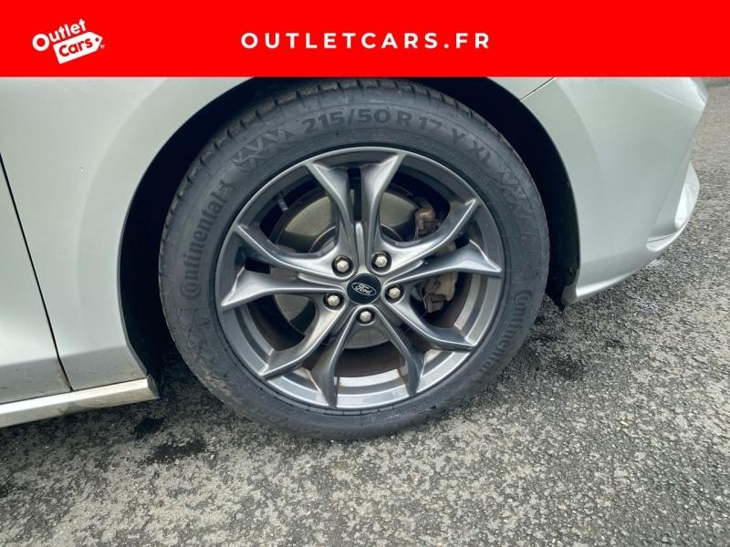Voitures occasions FORD Focus SW Titanium Nantes