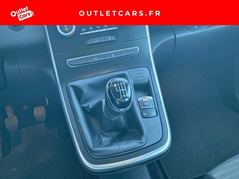 Voitures occasions RENAULT GRAND SCENIC Business Rezé