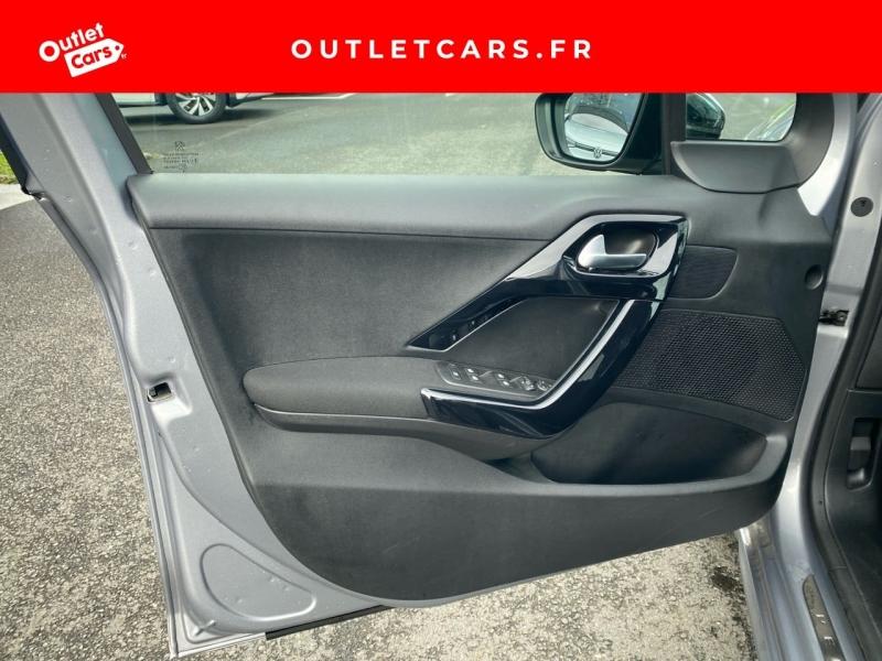 Voitures occasions PEUGEOT 208 Signature Rezé