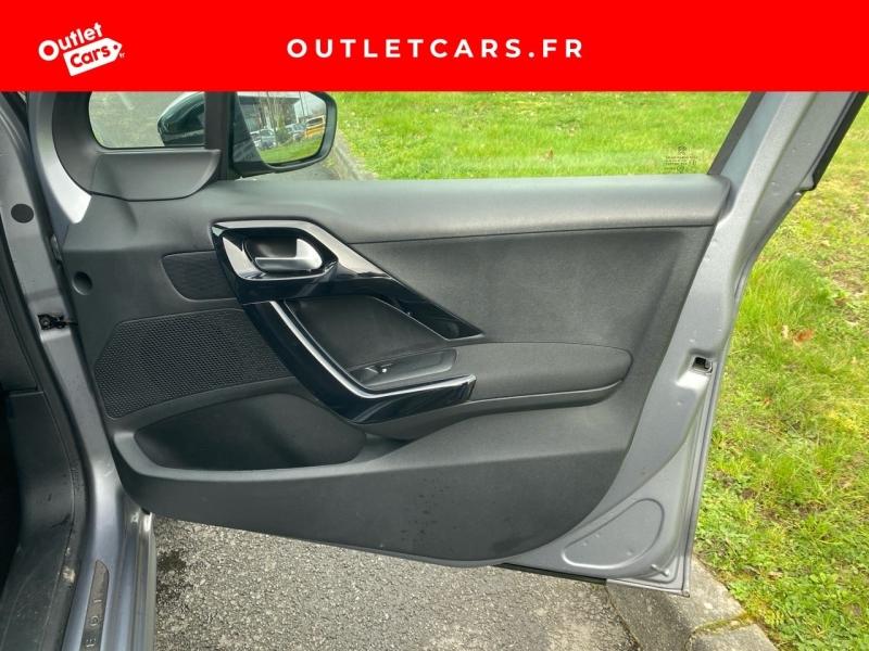 Voitures occasions PEUGEOT 208 Signature Rezé