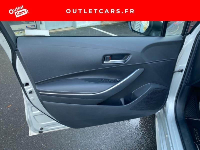 Voitures occasions TOYOTA COROLLA Dynamic Business Rezé