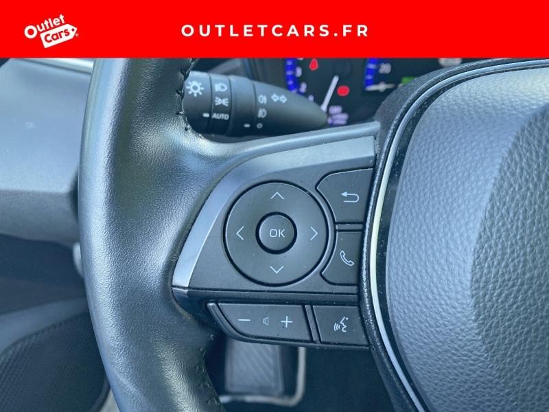 Voitures occasions TOYOTA COROLLA Dynamic Business Rezé