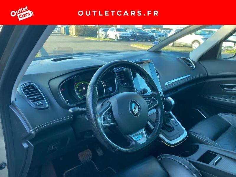 Voitures occasions RENAULT SCENIC Initiale Paris Nantes