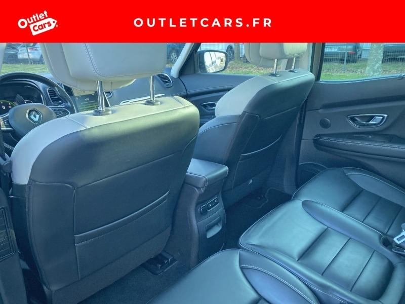 Voitures occasions RENAULT SCENIC Initiale Paris Nantes