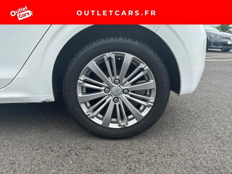 Voitures occasions PEUGEOT 208 Active Rezé