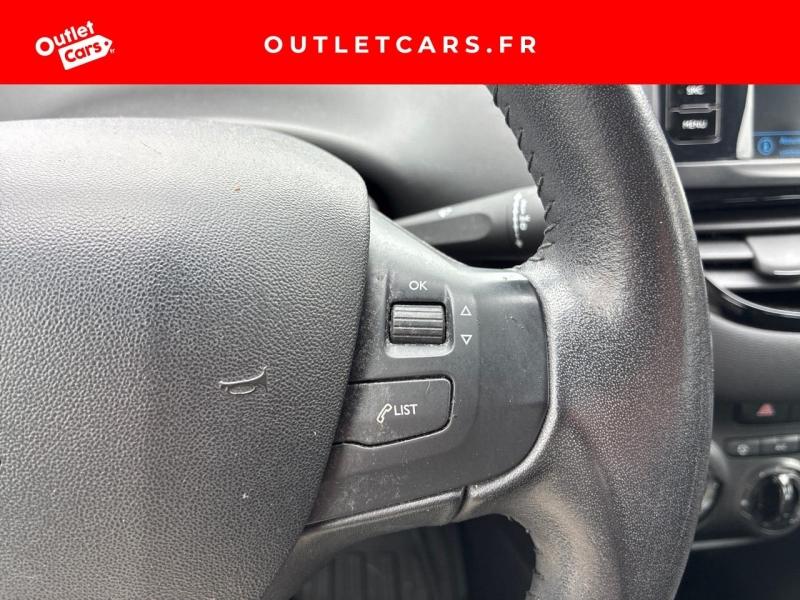 Voitures occasions PEUGEOT 208 Active Rezé