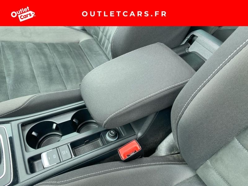 Voitures occasions VOLKSWAGEN GOLF Carat Rezé