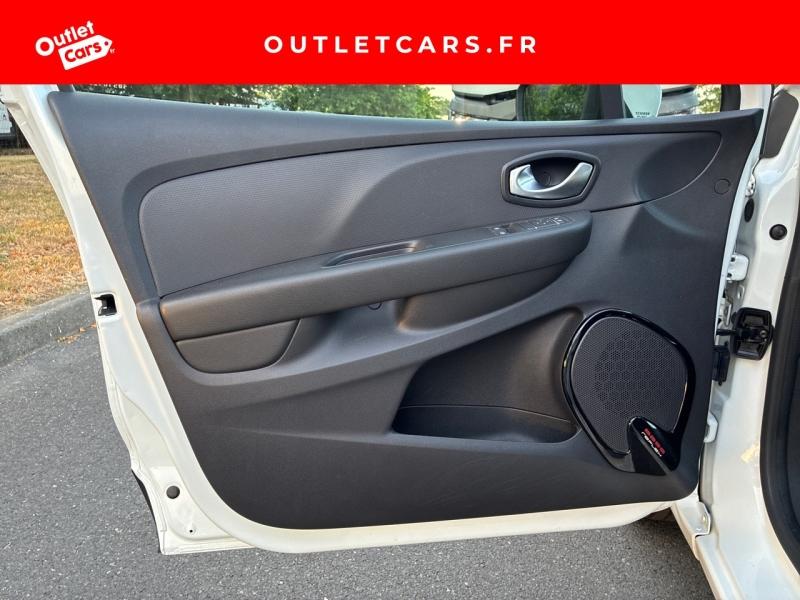Voitures occasions RENAULT CLIO Trend Rezé