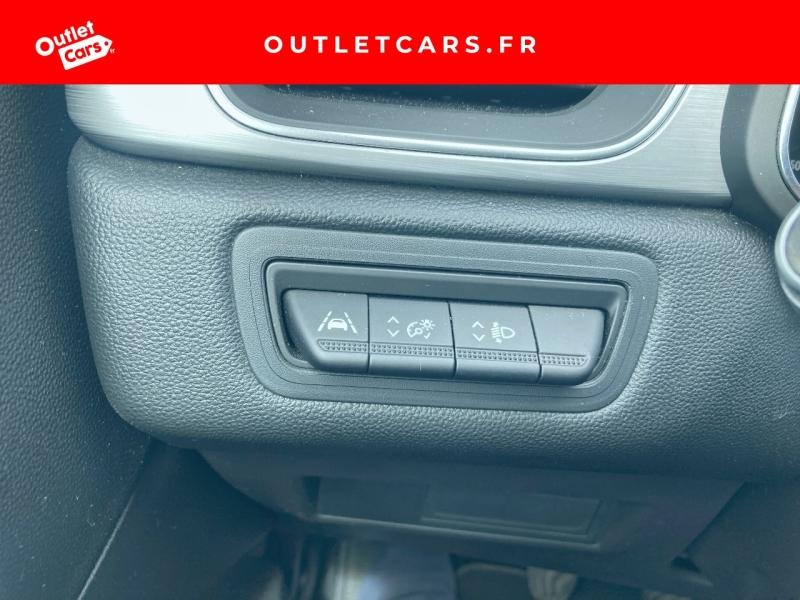 Voitures occasions RENAULT CAPTUR Intens Rezé