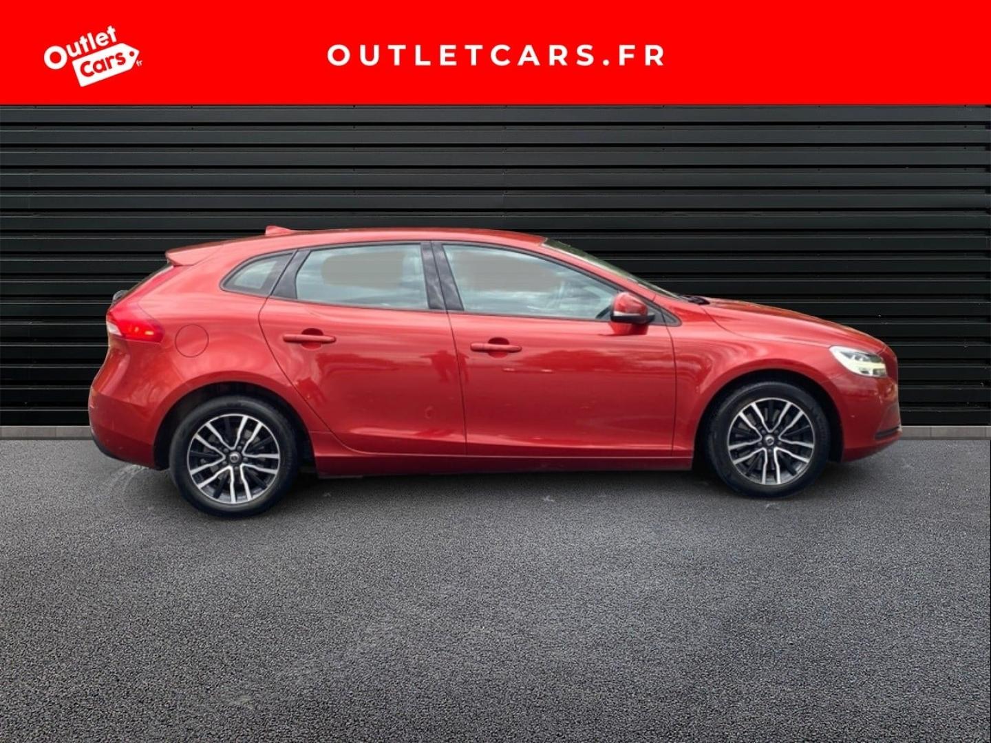 Voitures occasions VOLVO V40 Momentum Rezé