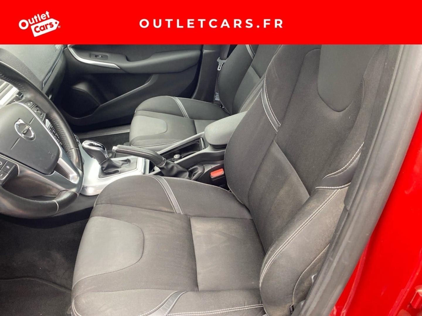 Voitures occasions VOLVO V40 Momentum Rezé